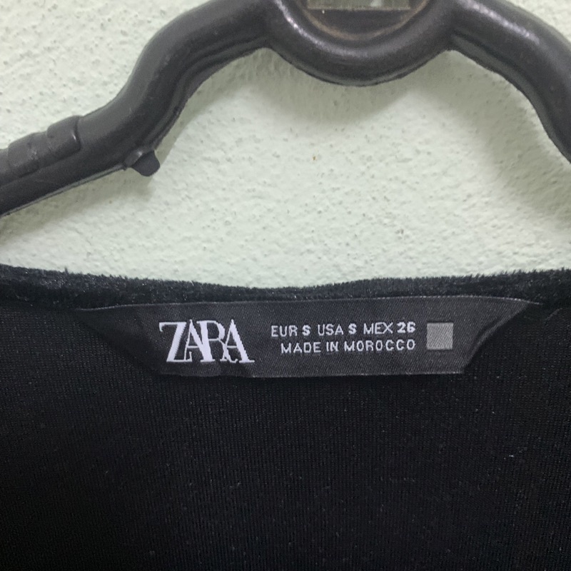 Váy nhung zara  auth