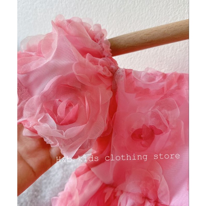 Đầm công chúa hoa bồng bềnh cho bé gái form nhỏ