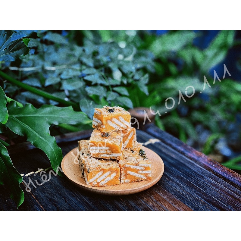 BÁNH BÔNG TUYẾT CHÀ BÔNG TRỨNG MUỐI (NOUGAT TRỨNG MUỐI)