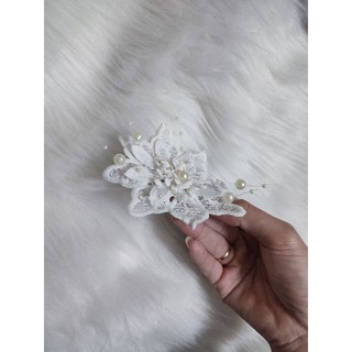 Kẹp tóc hoa ren đính hạt xin xắn