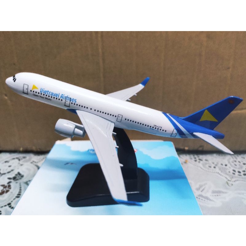 Mô hình máy bay VIETTRAVEL AIRLINES 16CM