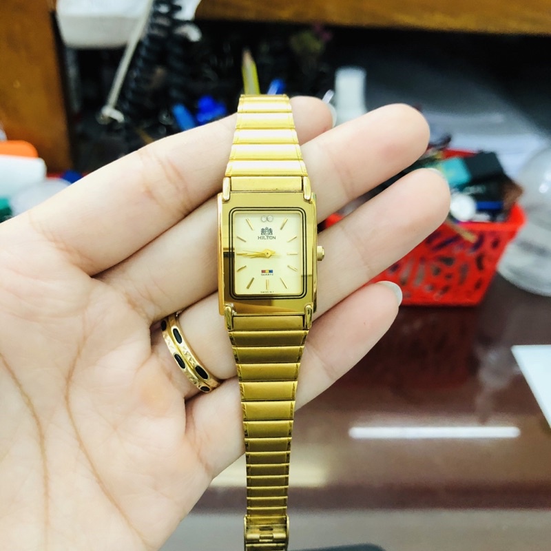 Đồng hồ nữ si nhật dáng tank hiệu Hilton, dây khoá zin