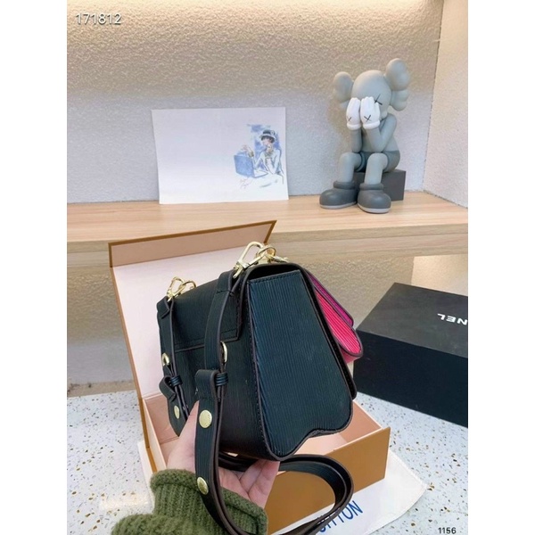 Túi lv Twist kèm ví 2in1