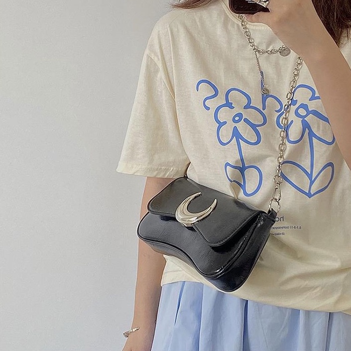 Túi Xách Đeo Vai Phối Khóa Hình Mặt Trăng Thời Trang Cao Cấp Cho Nữ