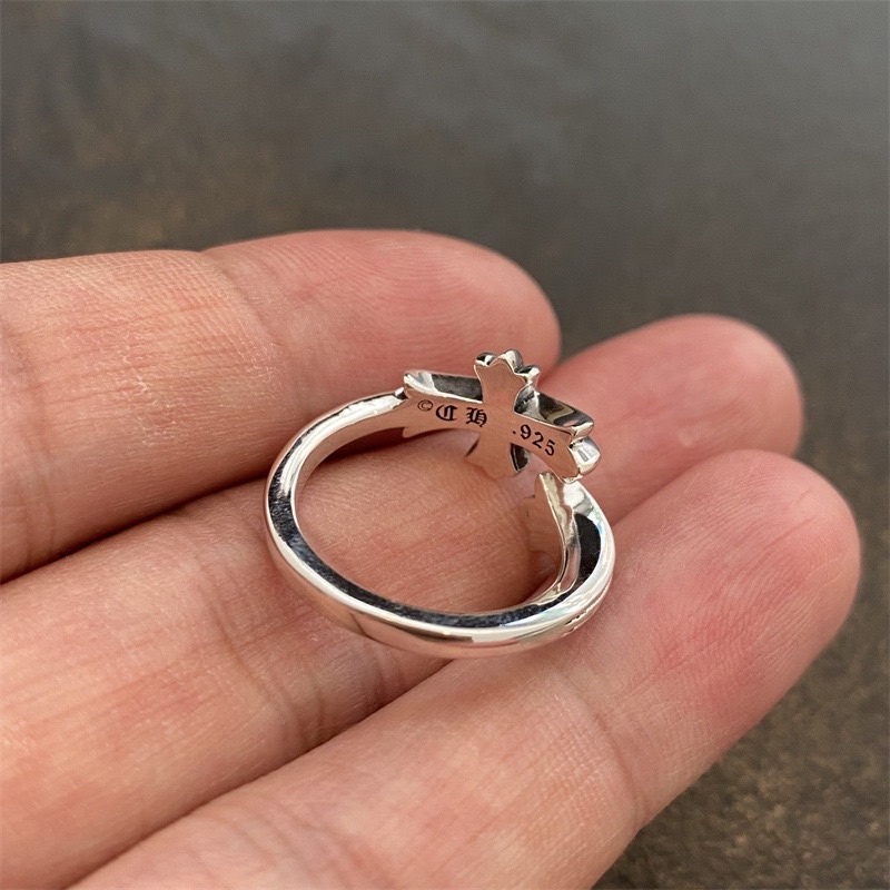 Nhẫn chromehearts