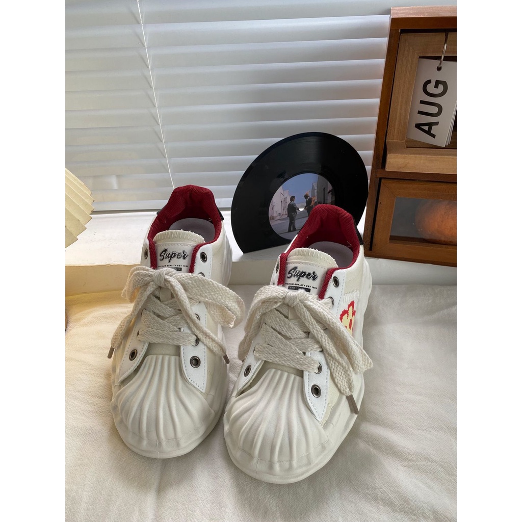 Giày Thể Thao Vải Bạt Mũi Vỏ Sò Thời Trang Nữ