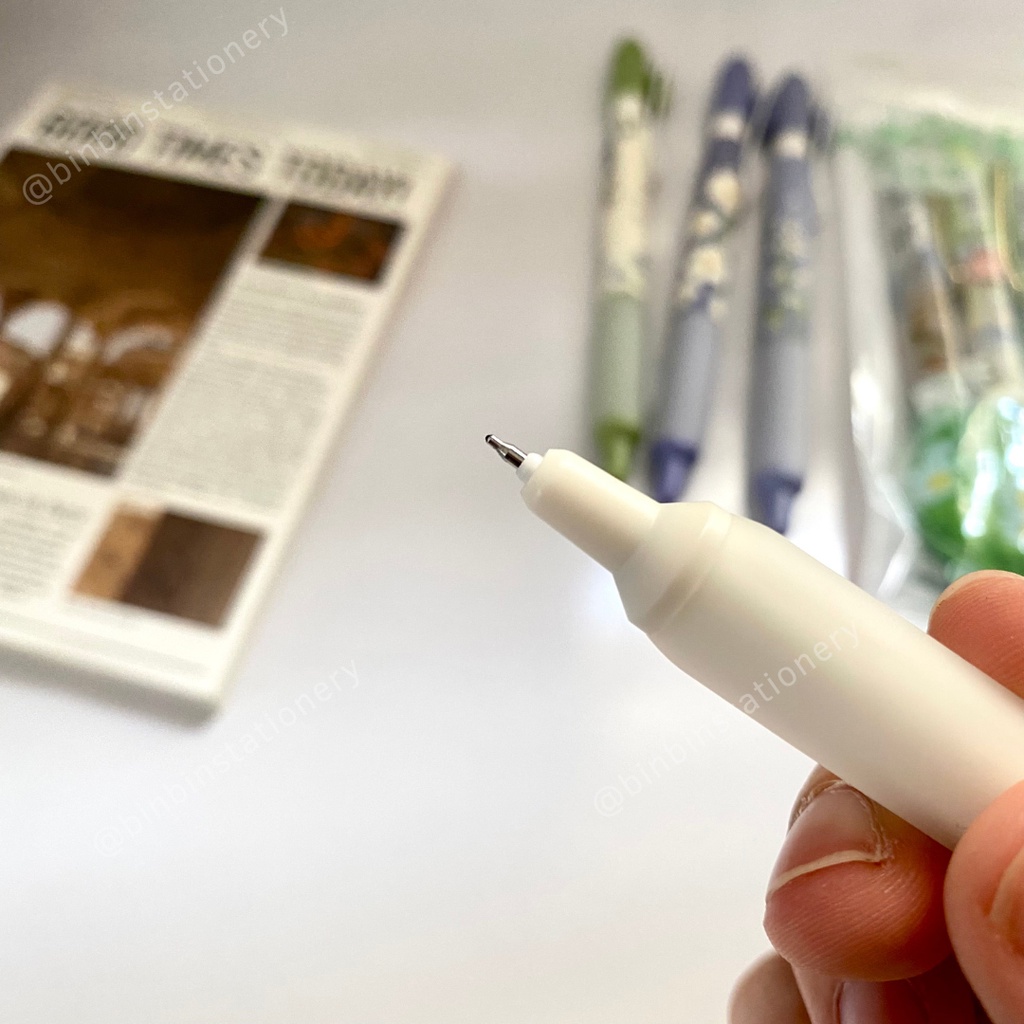 Bút gel MURA Little Daisy phong cách Nhật Bản, ngòi kim, mực đen 0.5 mm BMR-8172