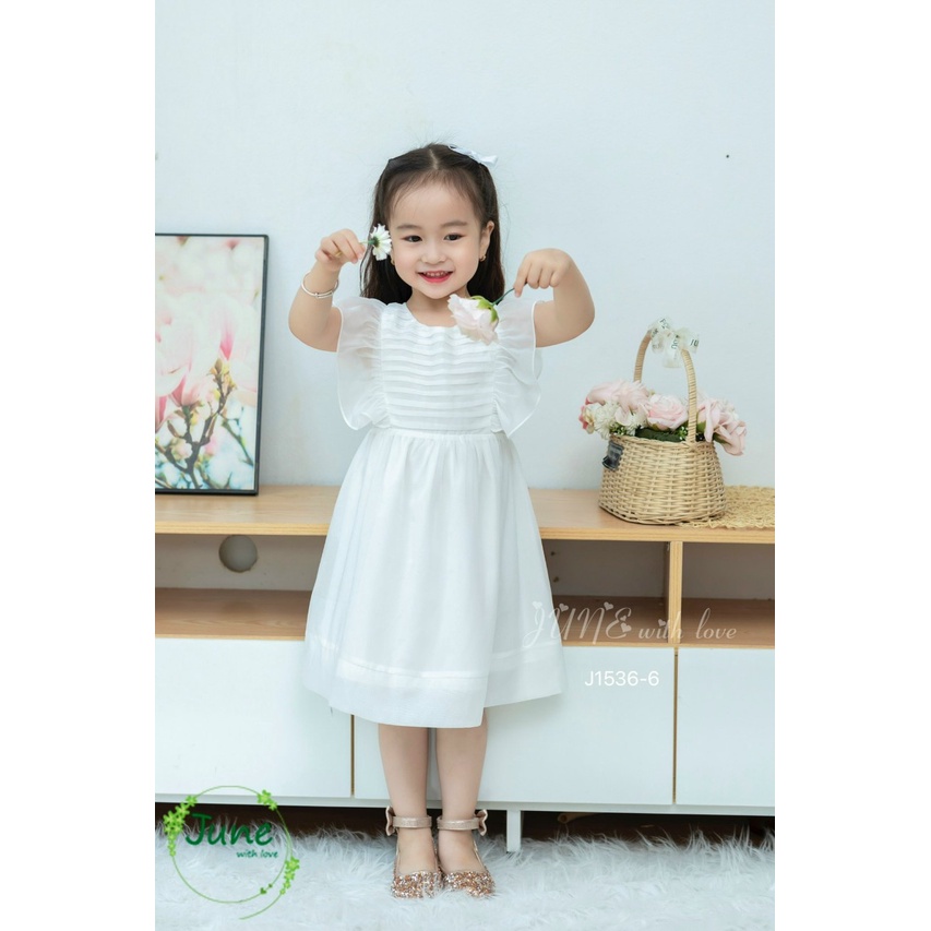 Váy bé gái thiết kế cao cấp tông màu hồng rất xinh và sang cho bé diện đi tiệc.