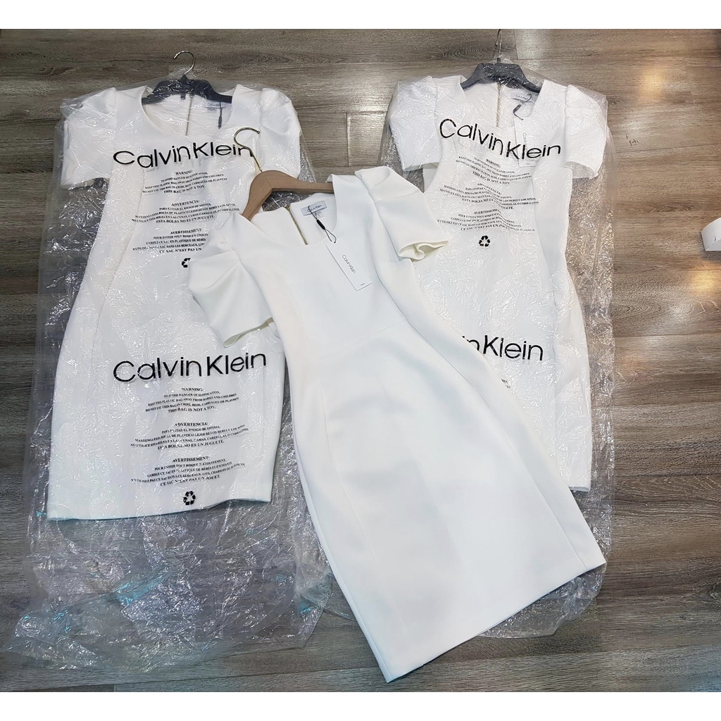 Đầm váy Calvin Klein cổ vest xếp ly hàng xuất dư xịn