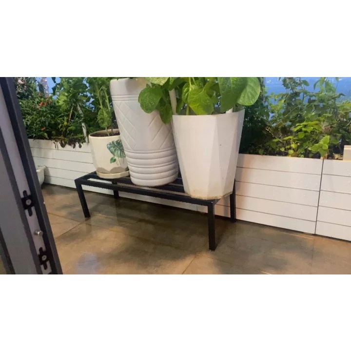 Kệ sắt, giá sắt KT 50x20xcm, thép 16x16mm mạ kẽm sơn màu, dùng để kê chậu cây trong và ngoài trời, chân nút nhựa