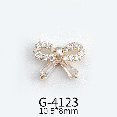 Charm nail đính đá mẫu mới hot trend