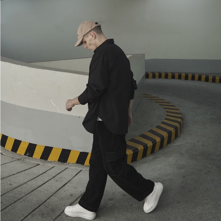 Áo sơ mi đen form rộng - Oversized Black Shirt