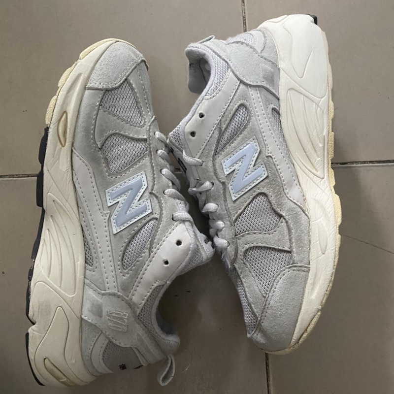 Giày chính hãng đã qua sử dụng