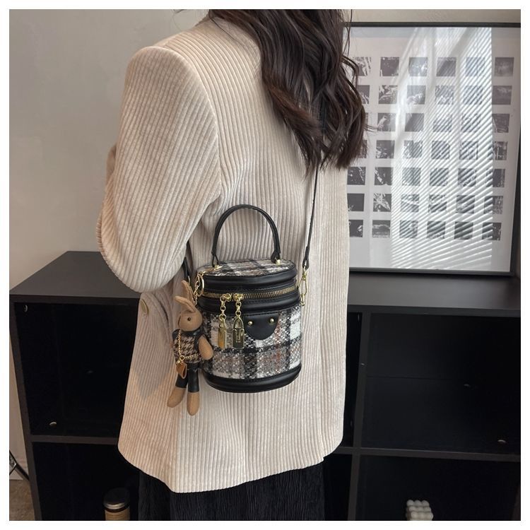 Túi Xách Đeo Vai Hình Trụ Phong Cách Thời Trang Mới Cho Nữ