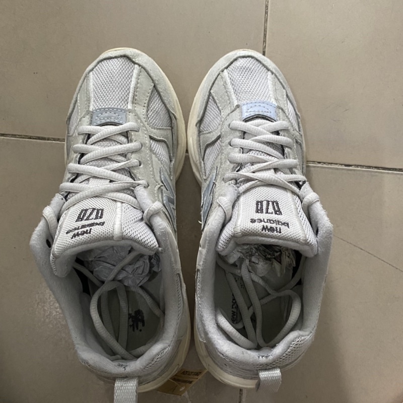 Giày chính hãng đã qua sử dụng