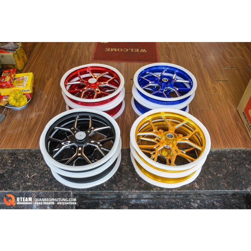 Vành size lớn 2.5-17 và 4.5-17 lắp đặt Yamaha Exciter 150/ Ex155 đi bài bánh to lốp lớn.
