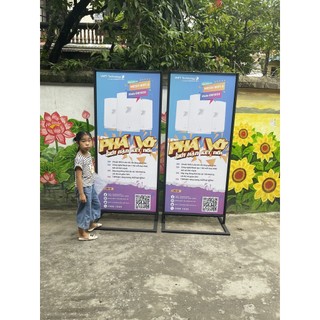 Standee khung sắt kích thước 60*160