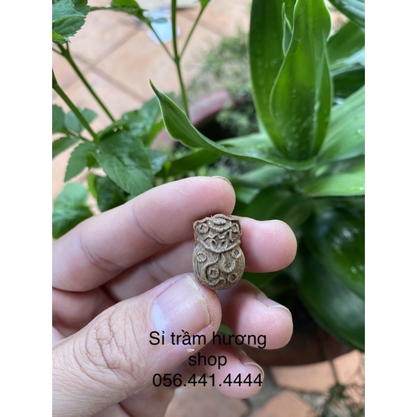 Charm túi tiền trầm hương tốc
