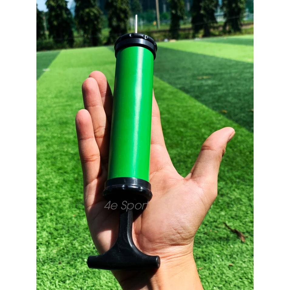 Đồ bơm banh da cầm tay mini, xy lanh đẩy bằng kim loại, kèm kim bơm sử dụng trong bóng đá, bóng rỗ, bóng chuyền