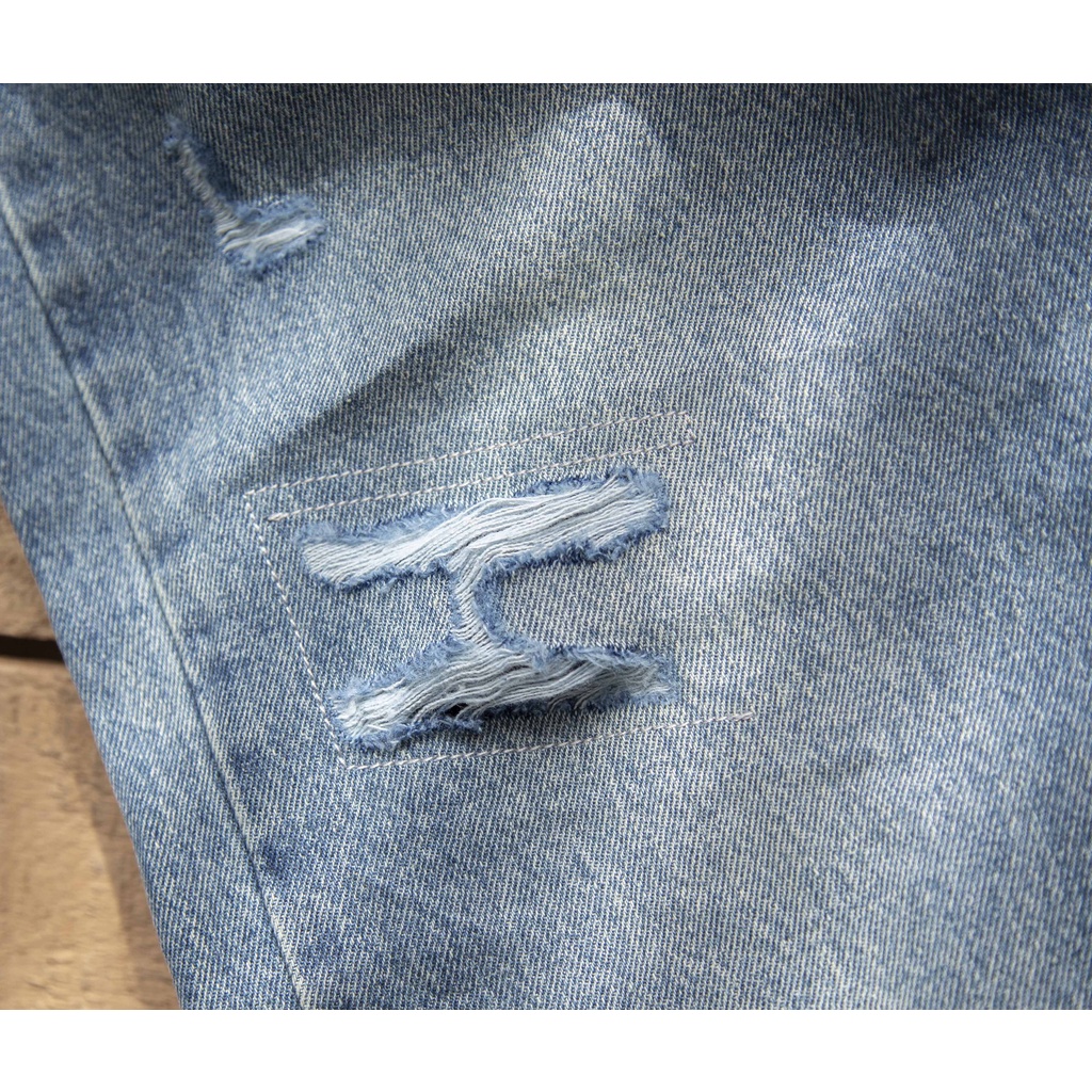 Quần Jean nam màu xanh rách fom baggy LAB221119