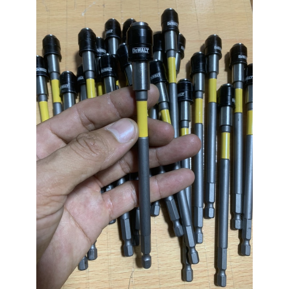 Đầu nối nhanh Dewalt các loại kèm 1 mũi vít PH2 dài 25mm ( SL : 1 cái )