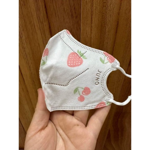 Bán sỉ thùng 300 chiếc Khẩu Trang 6D Mask TRẺ EM JUNO