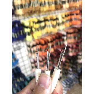 Dụng Cụ Gỡ Chỉ, Rạch Khuyết