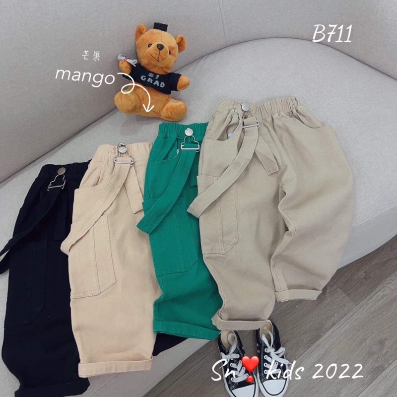 Quần kaki có quai