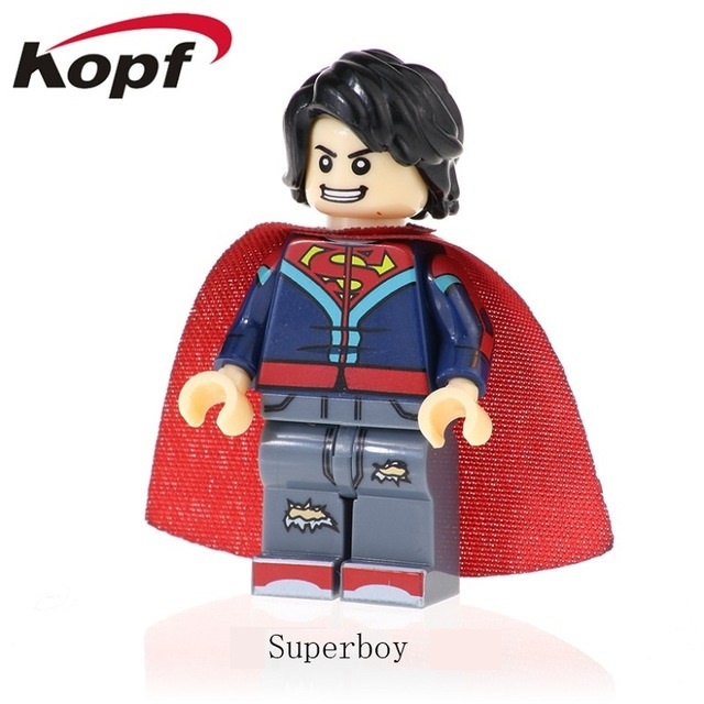 Mô Hình Đồ Chơi Nhân Vật Superboy Dùng Làm Quà Tặng Sinh Nhật Cho Bé