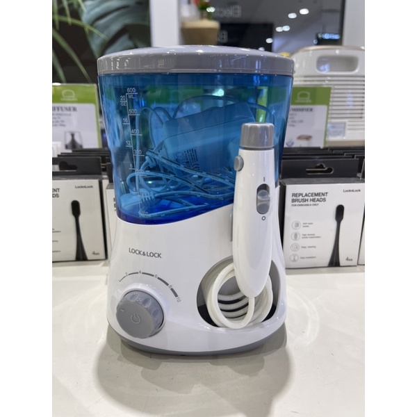 Máy tăm nước LocknLock Oral Irrigator 600ml Màu xanh dương - ENR111BLU