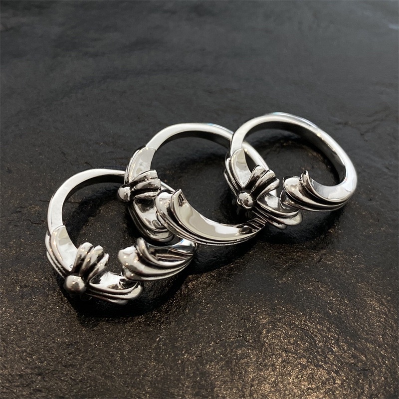 Nhẫn chromehearts