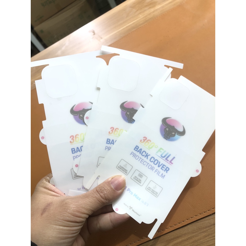 Miếng dán PPF mặt sau full lưng và viền chống vân tay