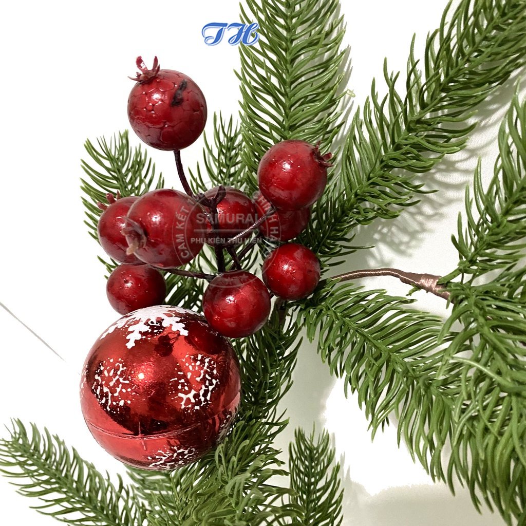 Dây trang trí giáng sinh LÁ PE CÓ TRANG TRÍ DÀI 2M1 - dây lá thông kết lá dày - phụ kiện trang trí giáng sinh