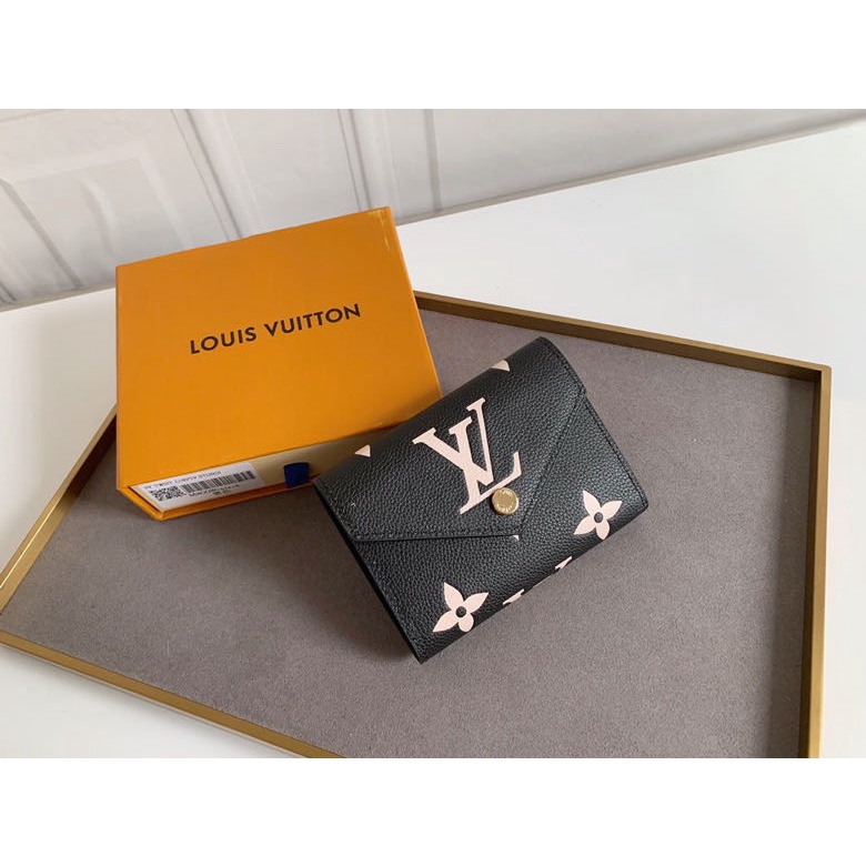 Giao Hàng Trước Ví Ngắn Nữ In Họa Tiết LV Louis Vuitton M80086