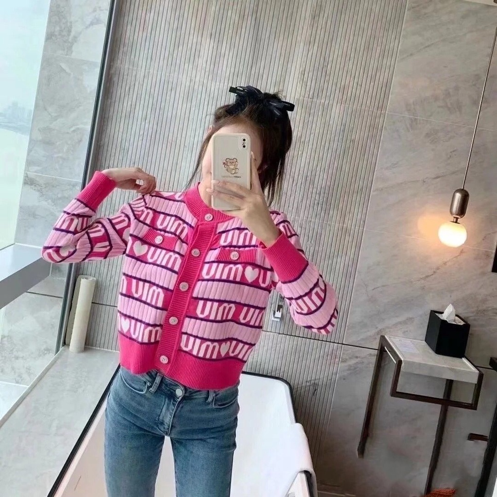 Áo Khoác Cardigan Dệt Kim Dáng Ngắn In Chữ Màu Sắc Thời Trang Xuân Hè 2022 Cho Nữ