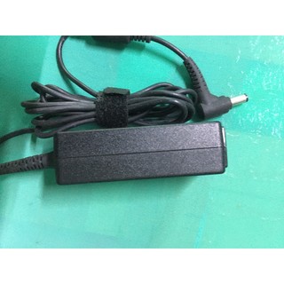 Adapter 19V 2.1A