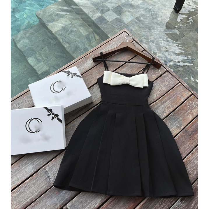 Đầm xoè đen 2 dây nơ form bồng siêu xinh-pl37