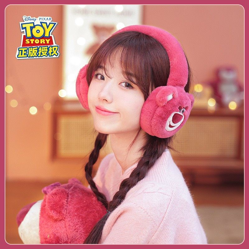 Mũ tai bèo vải lông cừu + Khăn bịt tai + Bao tay gấu dâu chống lạnh họa tiết gấu dâu