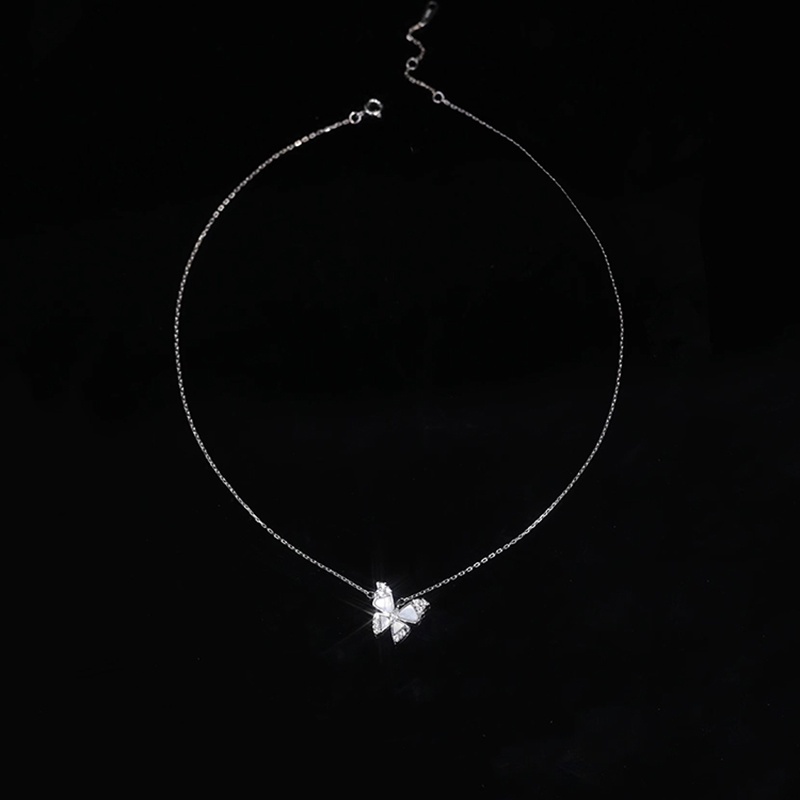 Vòng cổ Mặt Hình Bướm Đính Đá Sang Trọng JP5