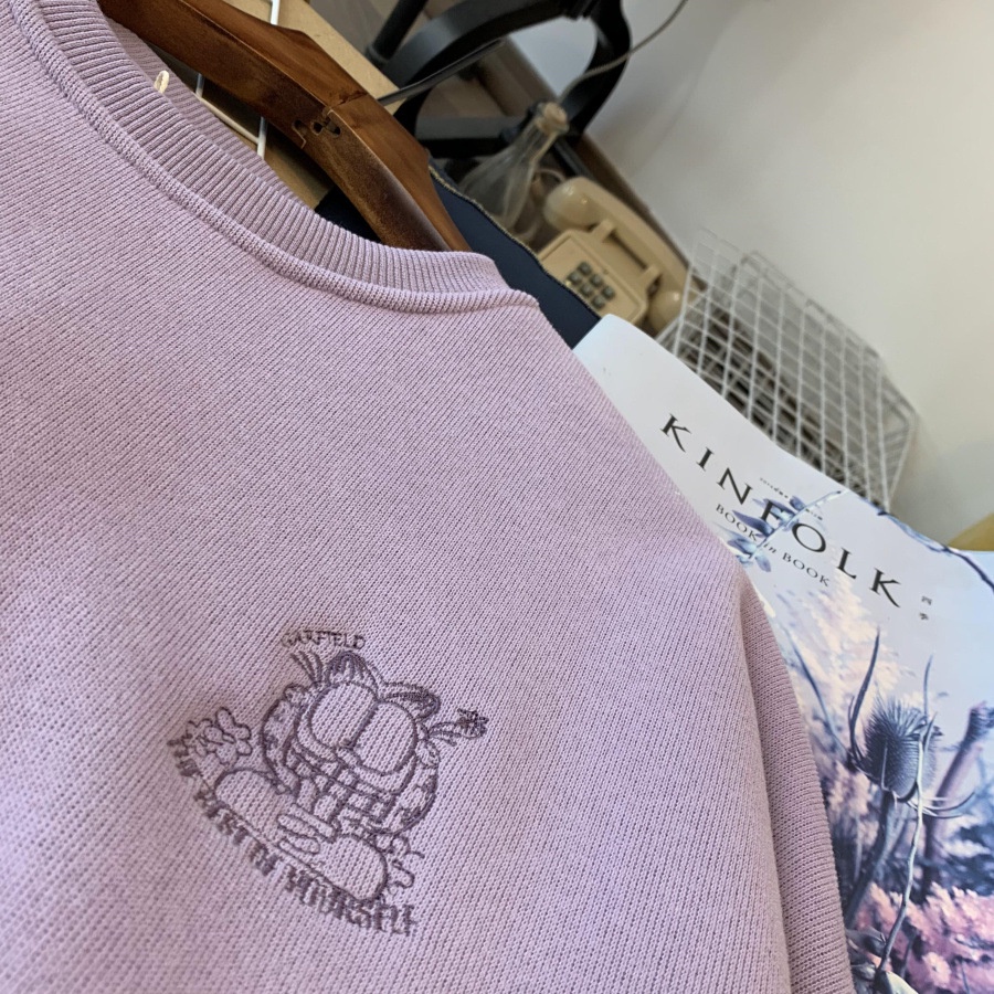 Áo Sweater Lông Cừu Thêu Hoạt Hình Garfield Cổ Tròn Thời Trang Mùa Đông 2022 Cho Nữ | BigBuy360 - bigbuy360.vn