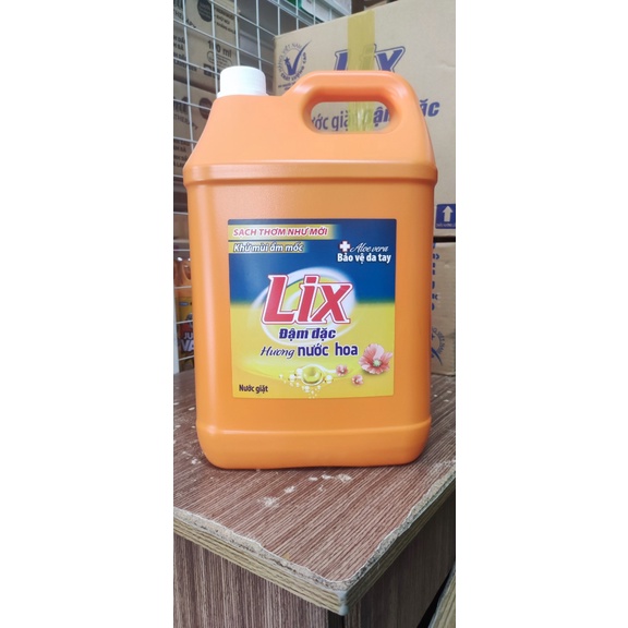 Nước giặt Lix Hương Nước Hoa 9.5kg