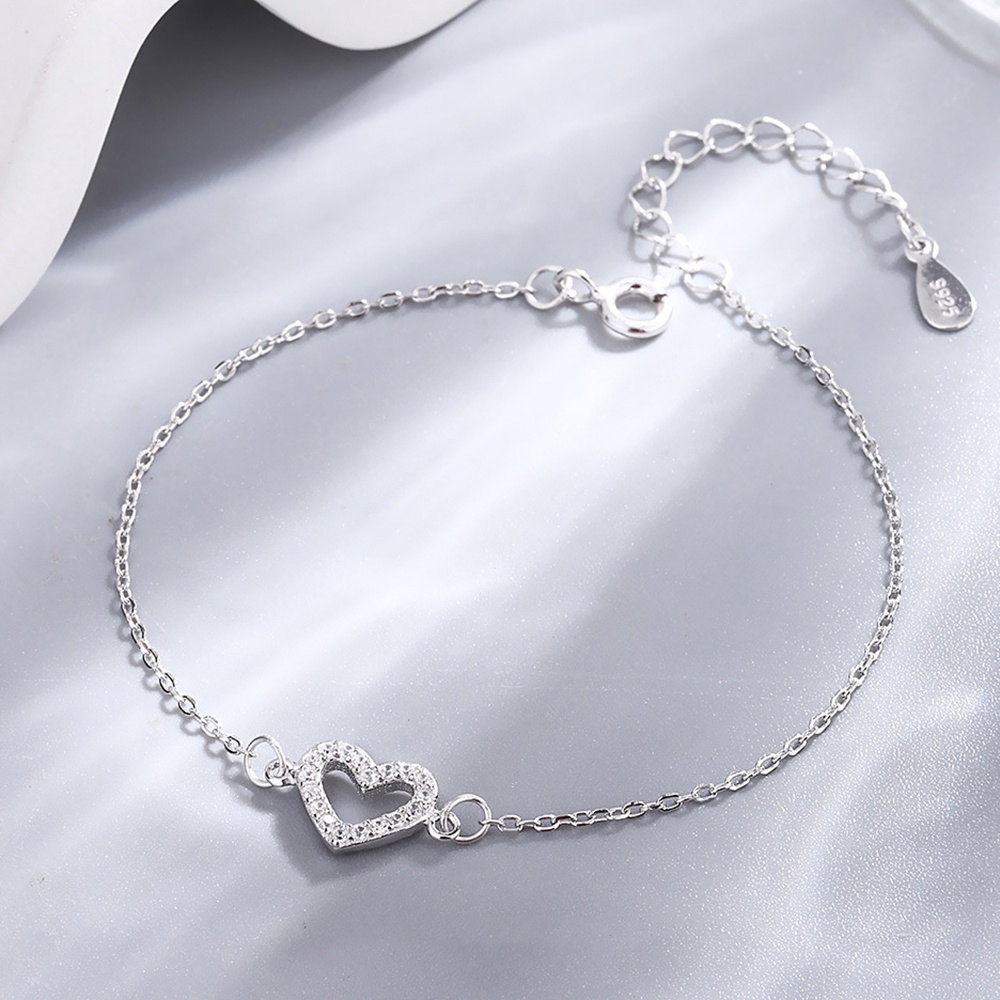 Vòng Đeo Tay Bằng Thép Titan Đính Đá Zircon Hình Trái Tim Dễ Thương Thời Trang Cho Nữ