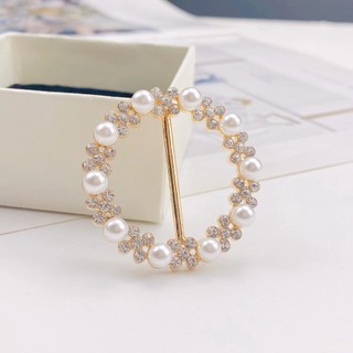 Trâm Cài Khăn Choàng / Khăn Choàng Lụa Đính Nút Dễ Thương