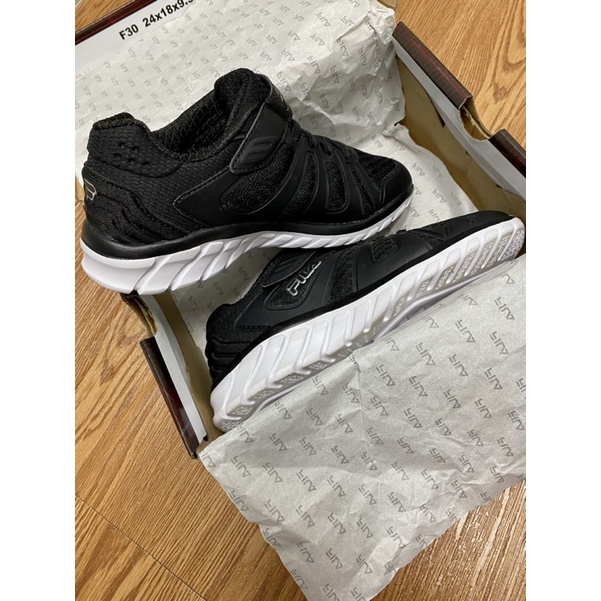 Size 32  Giày Fi-là bé trai