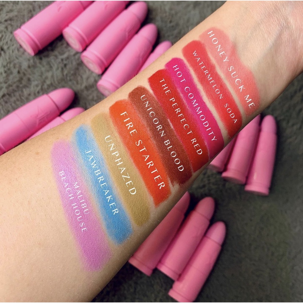 Son thỏi lì Jeffree Star Velvet Trap Lipstick