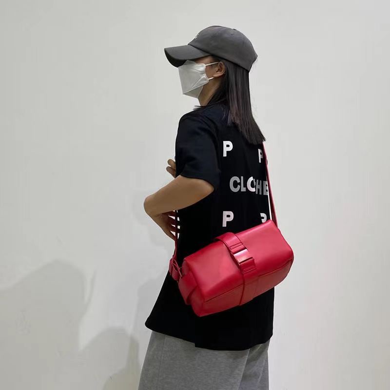 Túi Đeo Chéo Thể Thao Hình Vuông Màu Xanh Dương Phong Cách Mới Năm 2021