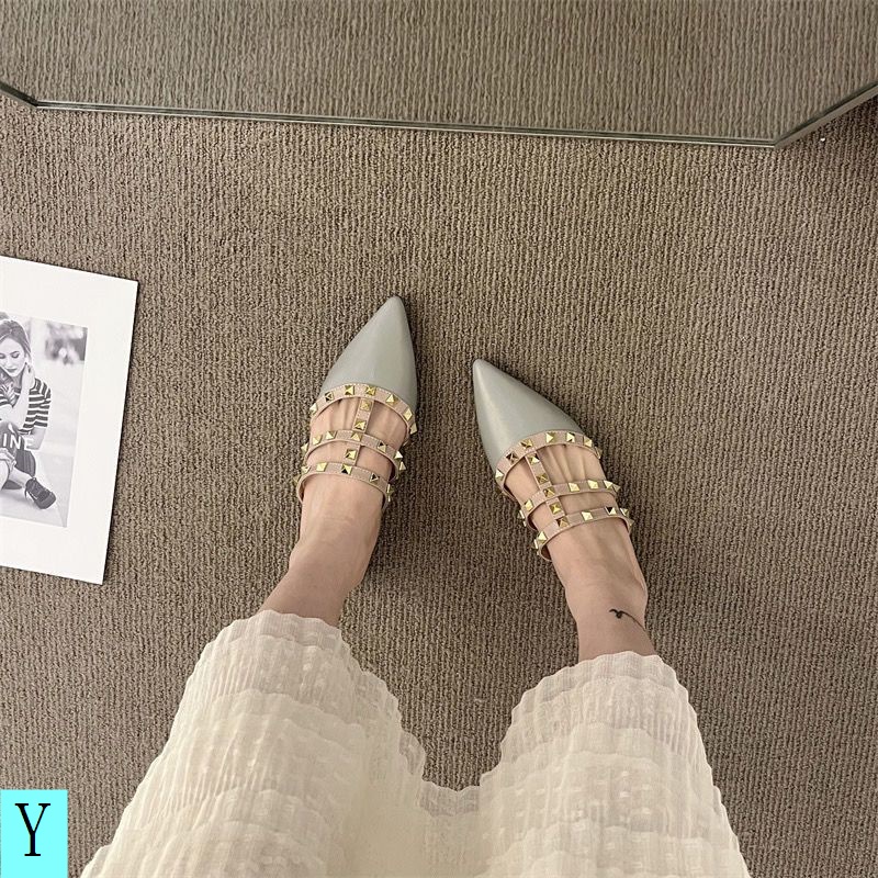 Dép Muller Gót Dày Mũi Nhọn Đính Đinh Tán Thời Trang Xuân Hè 2023 Phong Cách Mới Cho Nữ