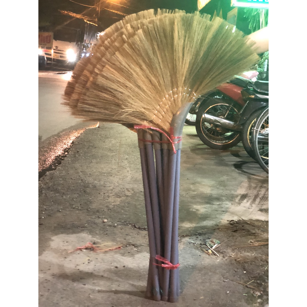 Chổi quét nhà cán ống nước siêu bền nhẹ tay dễ sử dụng