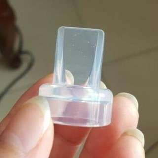 Van chân không máy hút sữa cầm tay Concung