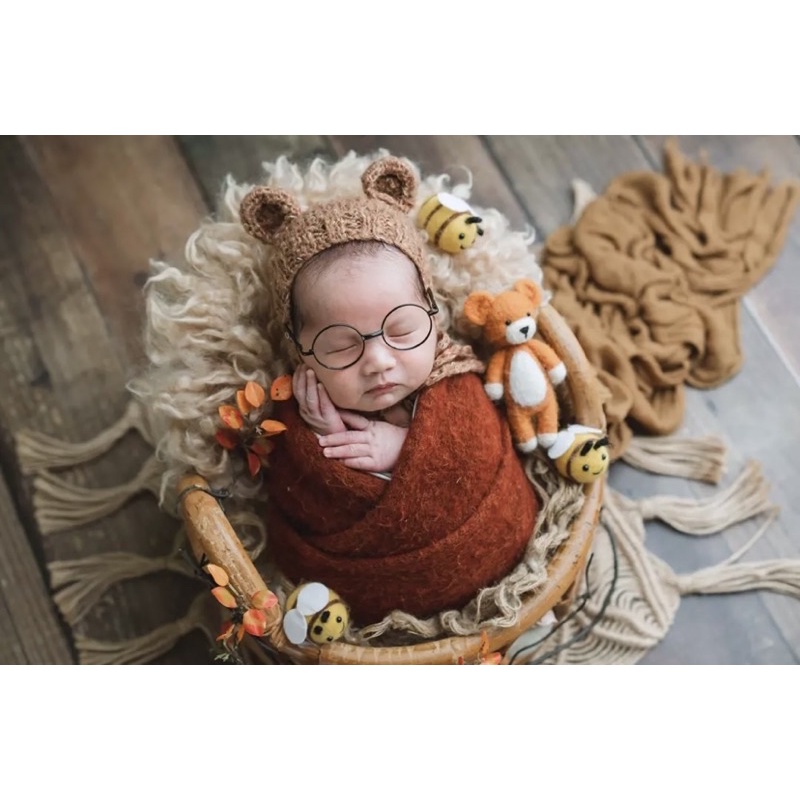 Kính gọng tròn mắt kính trong cho bé